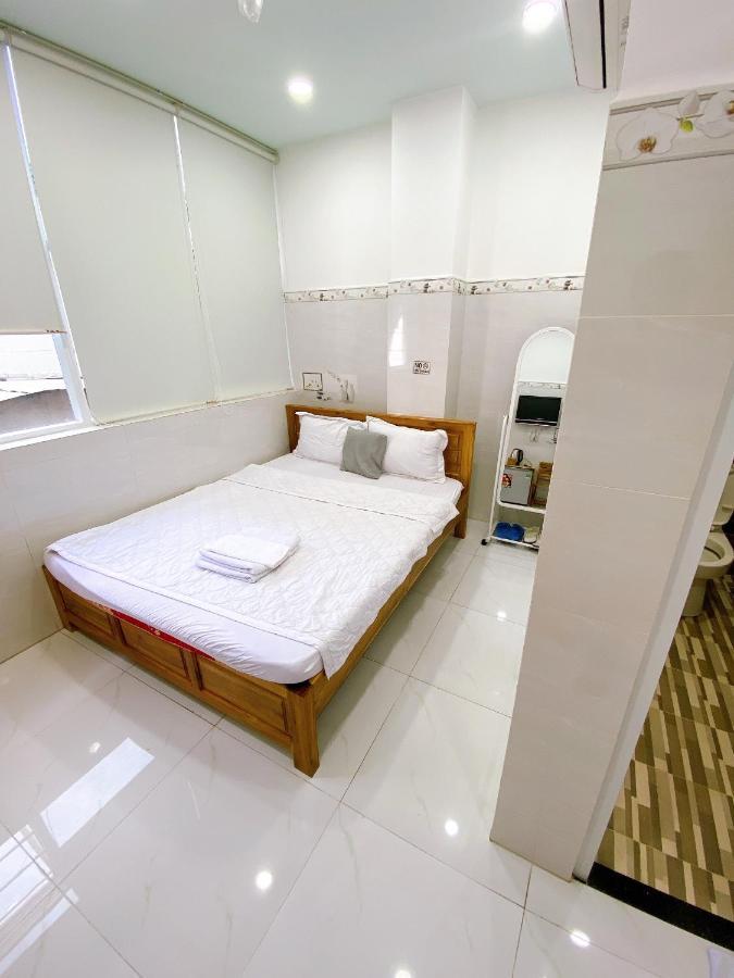 Hotel Thanh Vinh Ho Chi Minh City Exterior photo
