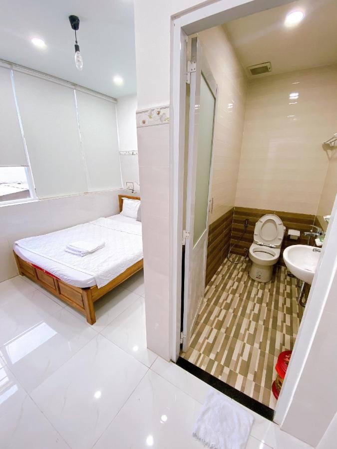 Hotel Thanh Vinh Ho Chi Minh City Exterior photo
