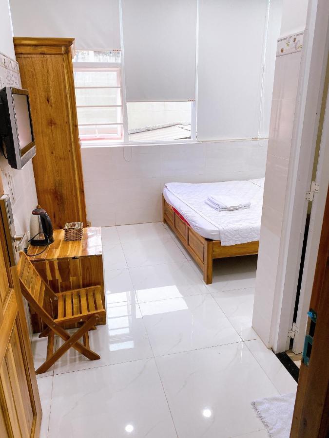 Hotel Thanh Vinh Ho Chi Minh City Exterior photo