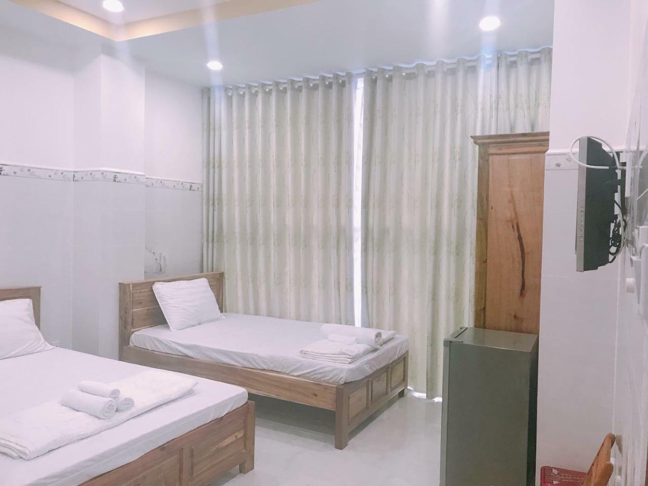 Hotel Thanh Vinh Ho Chi Minh City Exterior photo
